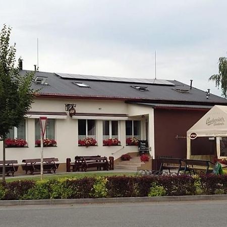 Na Rybnicku Bohutin Hotel Exterior photo