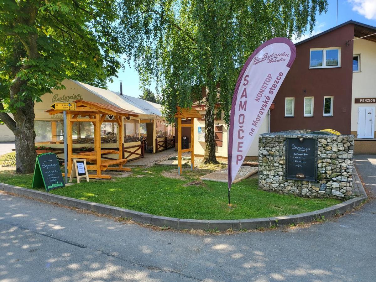 Na Rybnicku Bohutin Hotel Exterior photo